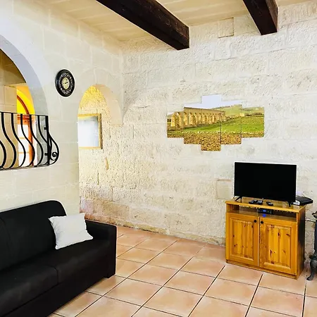 Ta' Guza Farmhouse